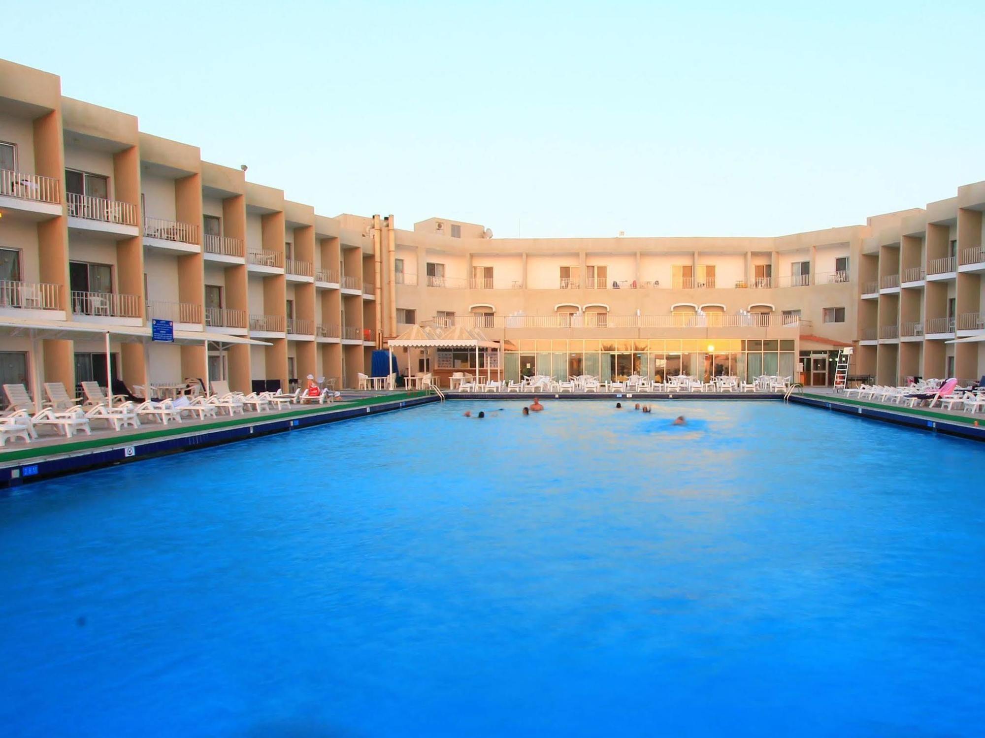Beach Hotel Sharjah Exteriör bild