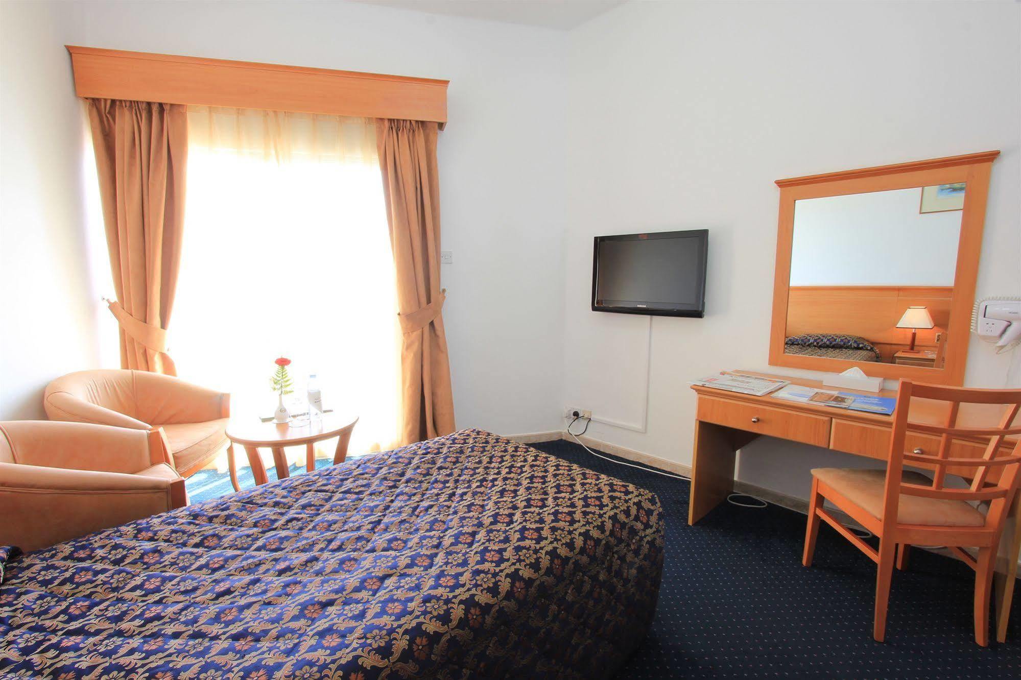 Beach Hotel Sharjah Exteriör bild